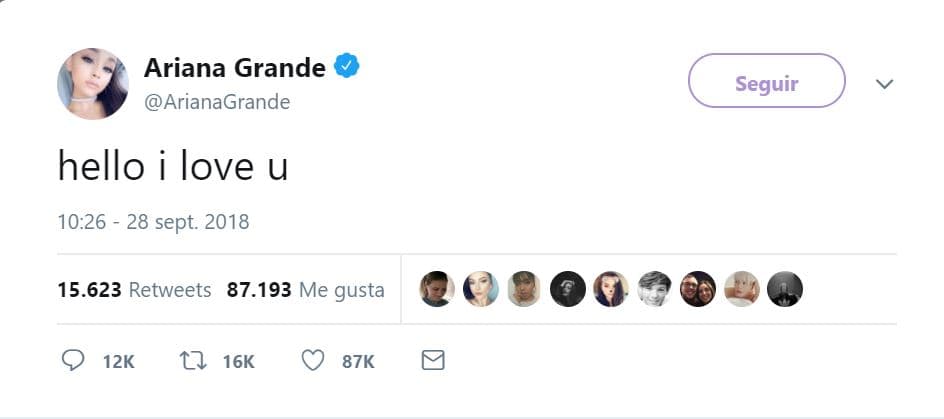 Al día siguiente Ariana 
<b>buscó a sus fans con un: “Hola, los amo".</b>