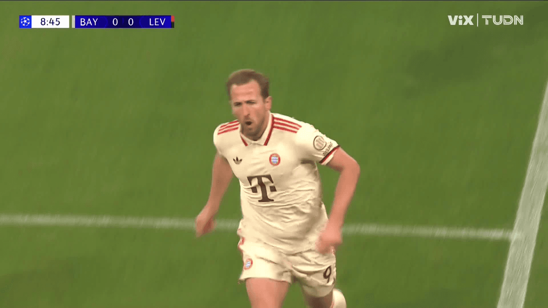 ¡Brutal cabezazo de Harry Kane! Bayern ya le pega a Leverkusen