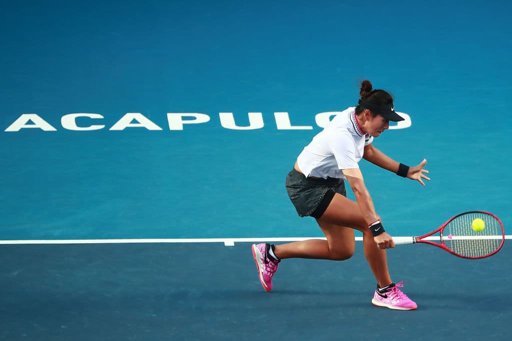 Y Wang transitó con autoridad y buen tenis, sobre todo consistente, y aprovechándose de las cinco dobles faltas de Kenin, se adueñó del segundo parcial por 6-3 luego de 46 minutos.