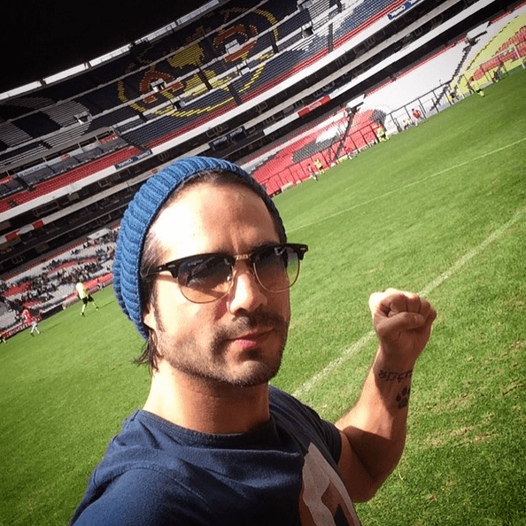 ¡Es un aficionado del fútbol!