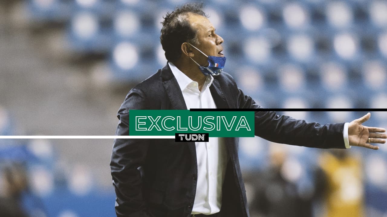 Juan Reynoso conoció a los jugadores que dirigirá en Cruz Azul