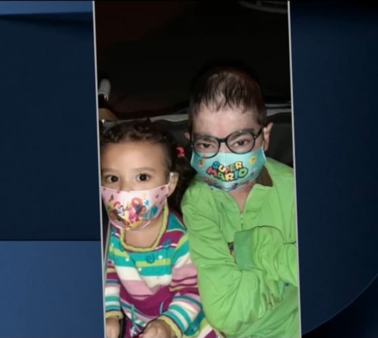 Ahora, Ángel sueña que le gustaría divertirse un día e "ir a Disneylandia". A pesar de todas las complicaciones, el pequeño dice no arrepentirse de vivir y estar agredecido con Dios hasta la muerte. "Ha sido duro, pero estoy muy feliz con mi vida", contó. 
<br>