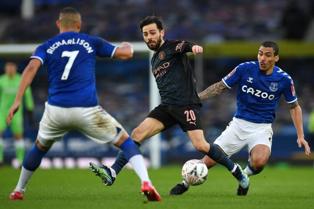 Gündogan (84’) y De Bruyne (90’) sentenciaron el cotejo en la recta final. Los de Guardiola atraviesan un gran momento: son primeros en la Premier y buscarán un lugar en Semis de Champions ante Dortmund.