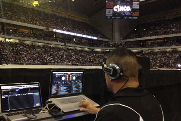 Photos: Spurs Championship Alamodome Celebration 2014