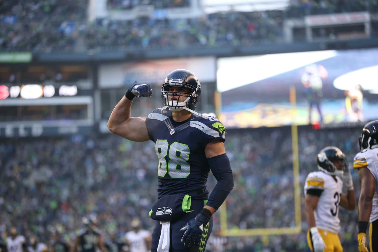 A pesar de la mala temporada Jimmy Graham regresará con Seattle