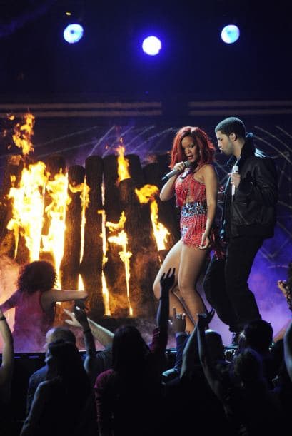 Eminem & Rihanna just announced the "Monster Tour"