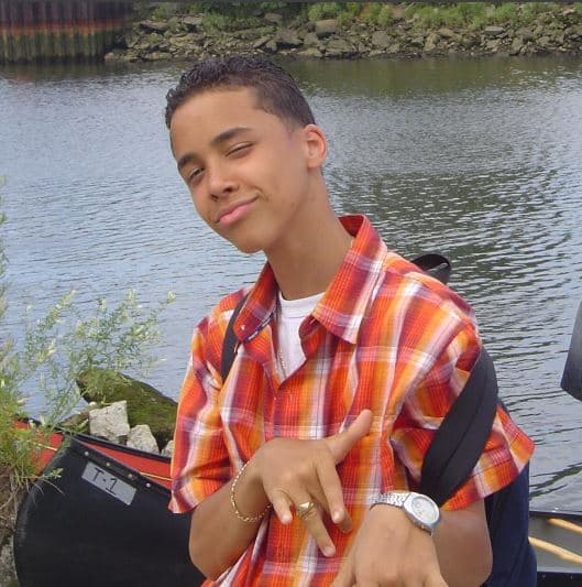 No todos saben que a sus inicios cantaba en clubes, karaokes y actividades de la comunidad latina en Estados Unidos.