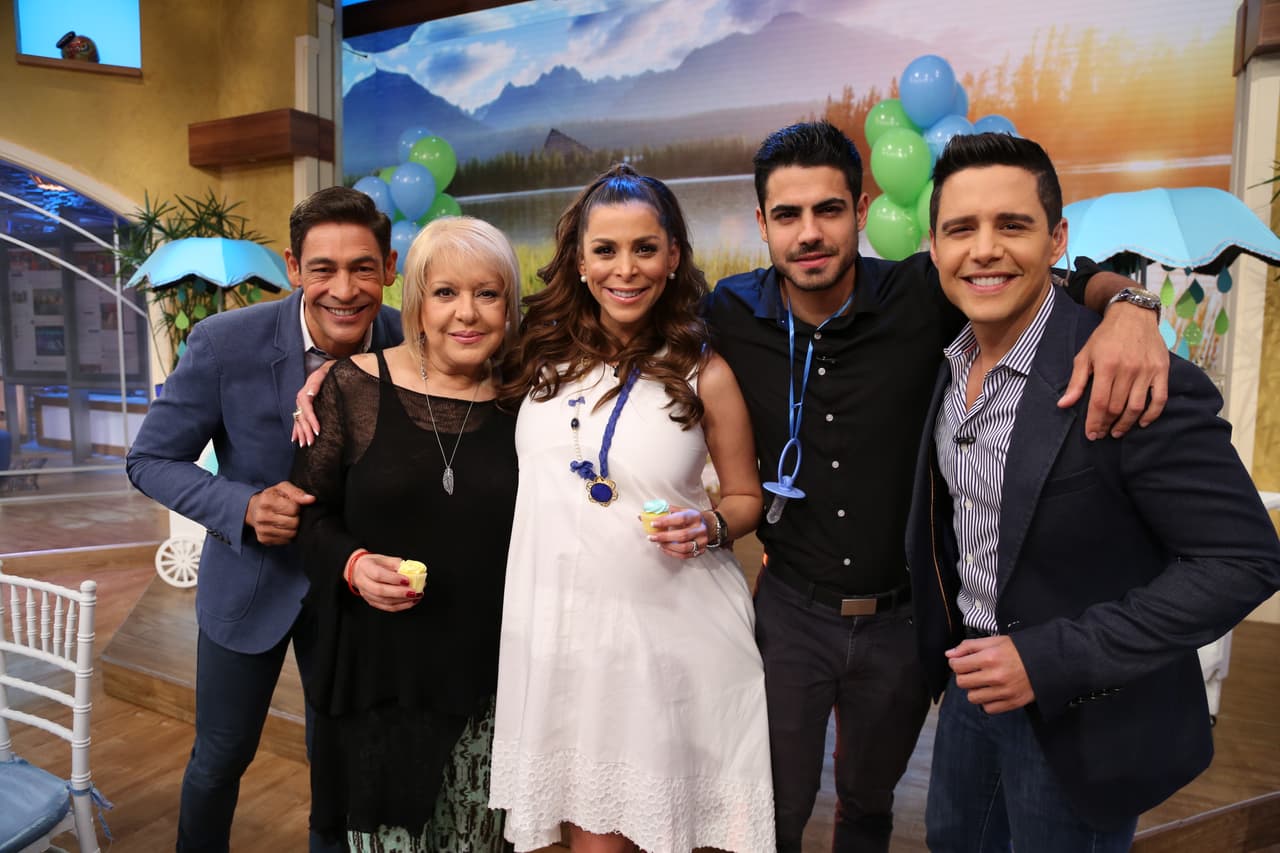 Sal y Pimienta + Despierta América = Felicidad!