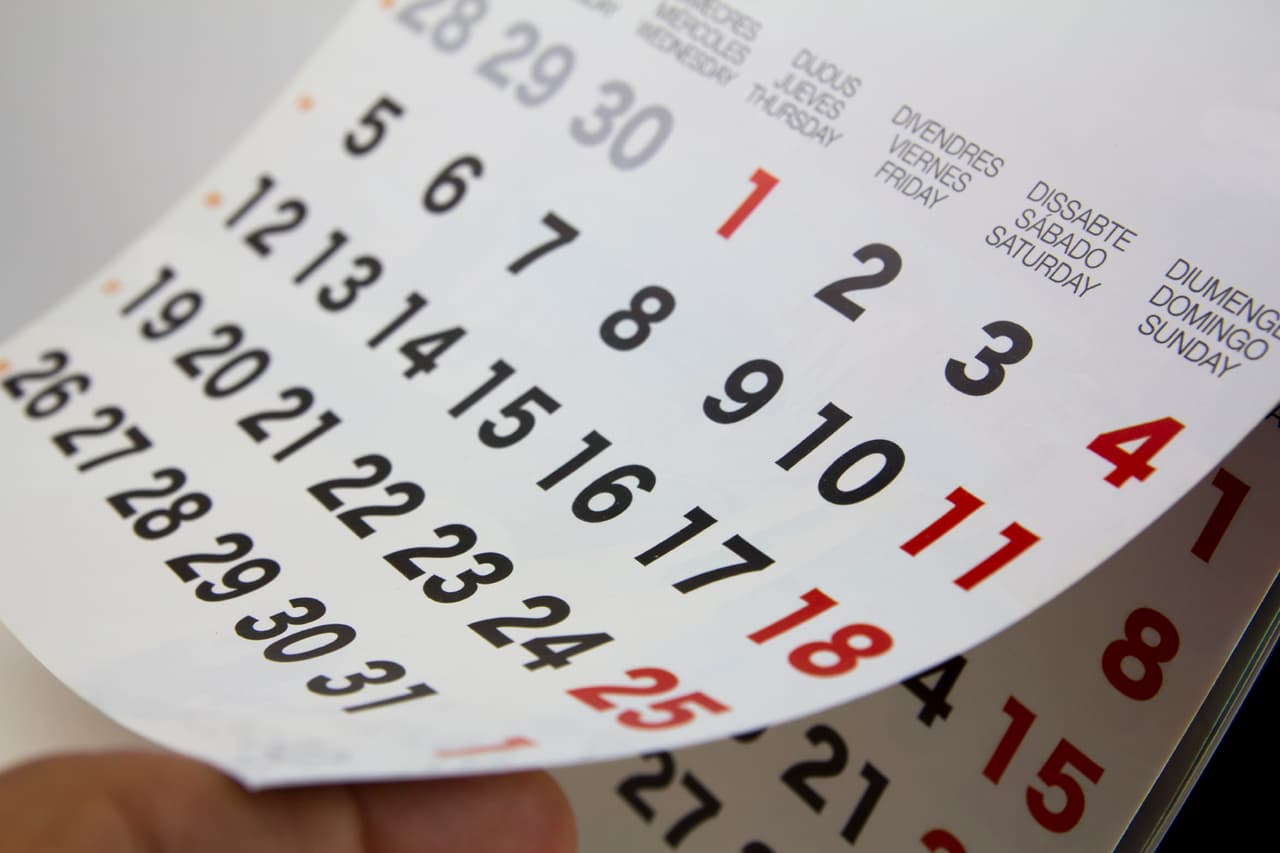 Nuevamente, si naciste un día 20 de mayo a determinada hora, en un lugar específico, y ese año el signo que estaba rigiendo era Tauro, eres Tauro, pero el año entrante tal vez ya ese día sea Géminis, pero tú sigues siendo Tauro, eso no cambia.