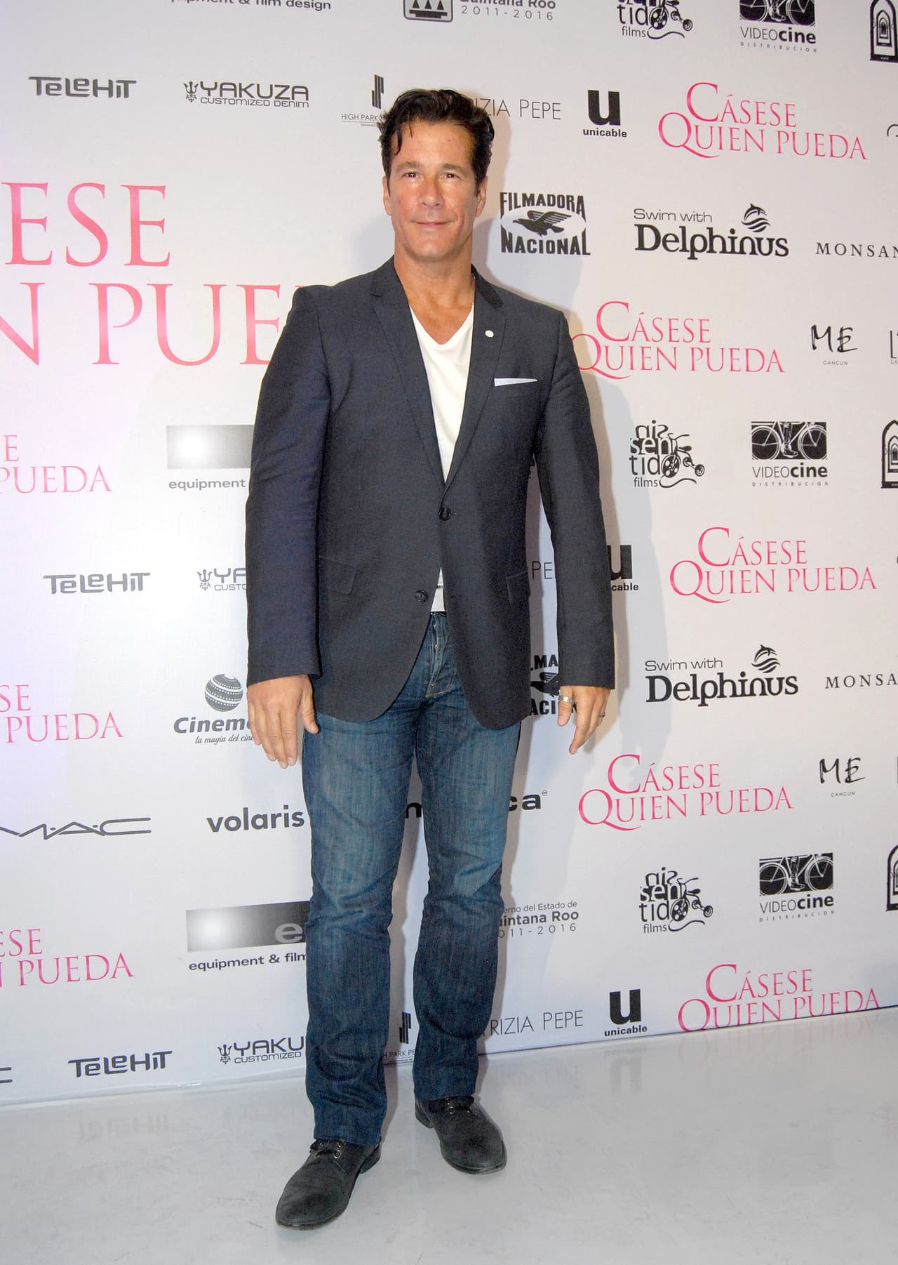 Camila Mendes, su pareja en el concurso, lo acusó de haberla acosado. El actor negó rotundamente las acusaciones y aclaró que por ella solo sentía cariño y respeto.