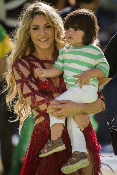 Durante el Mundial Brasil 2014 Shakira interpretó el tema 'La La La', y preasumió al mundo a su pequeño bebé.