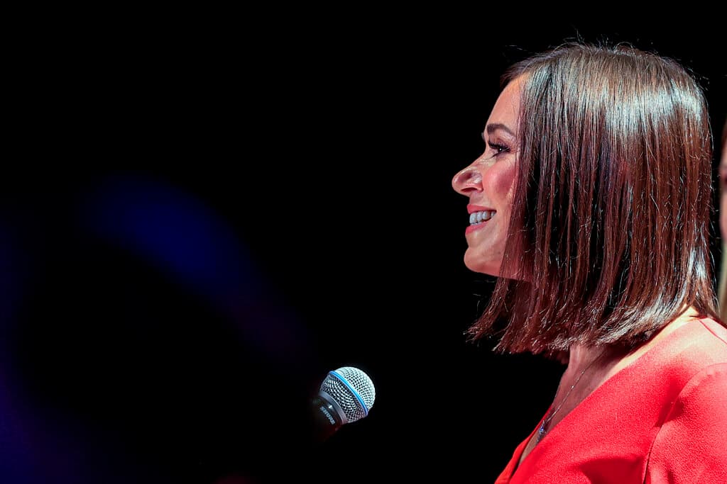 La candidata republicana Katie Britt derrotó al congresista Mo Brooks, a quien Trump le quitó el apoyo.