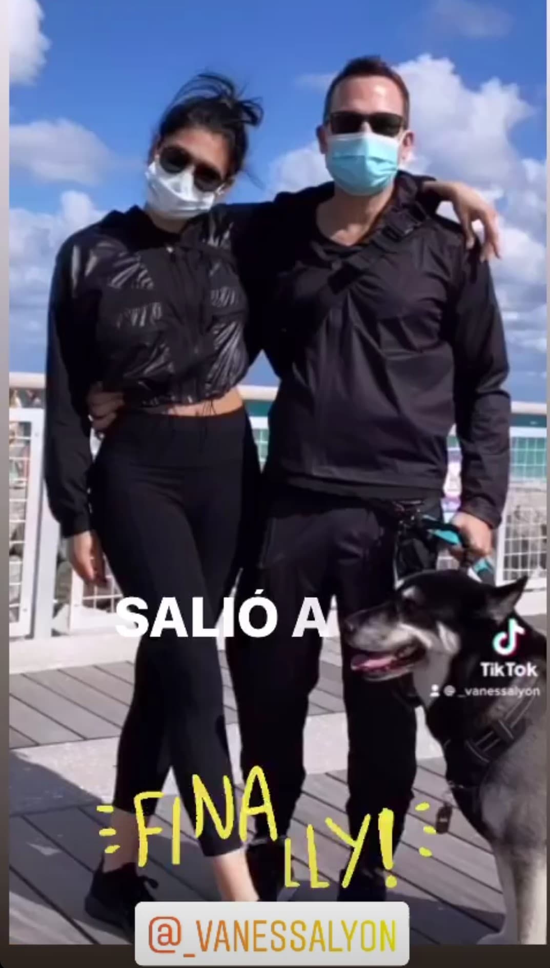 "Y a pesar que todo esto fue inesperado, salió a la perfección", dice la estrofa que resalta en la 'storie' de la plataforma digital.