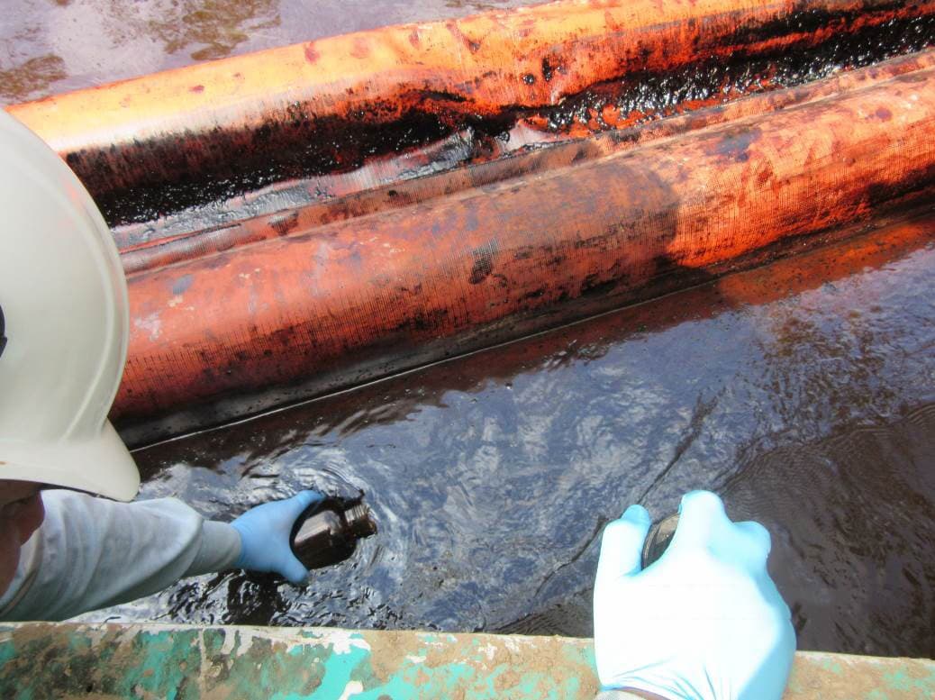 La tercera fuga se registró el 24 de junio en el distrito de Barranca, región de Loreto, por una falla en el oleoducto que provocó el derrame de 600 barriles, afectando un área de 16,000 metros cuadrados, según información de OEFA.
<br>