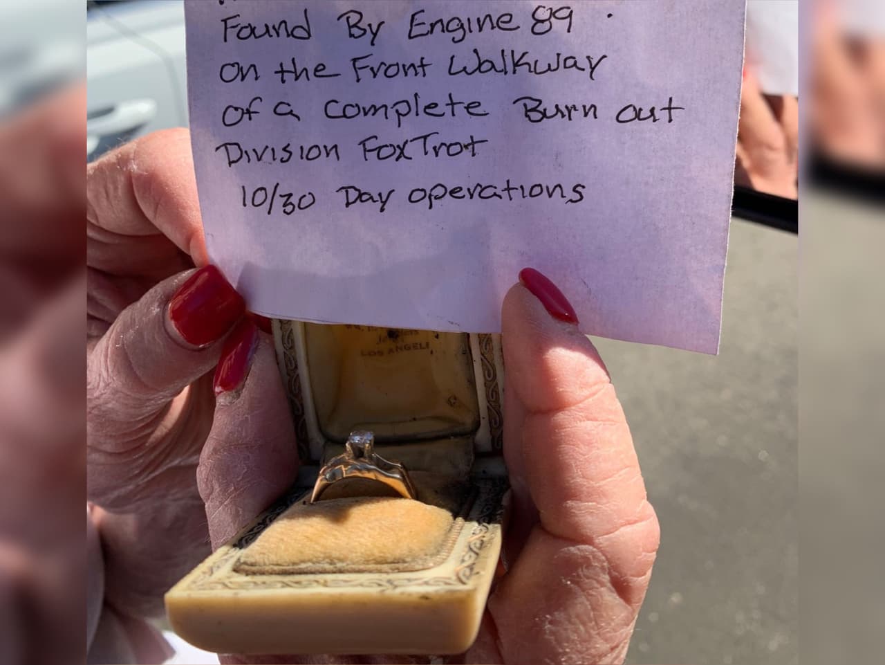 Un diamante es hallado entre los escombros de los incendios en California