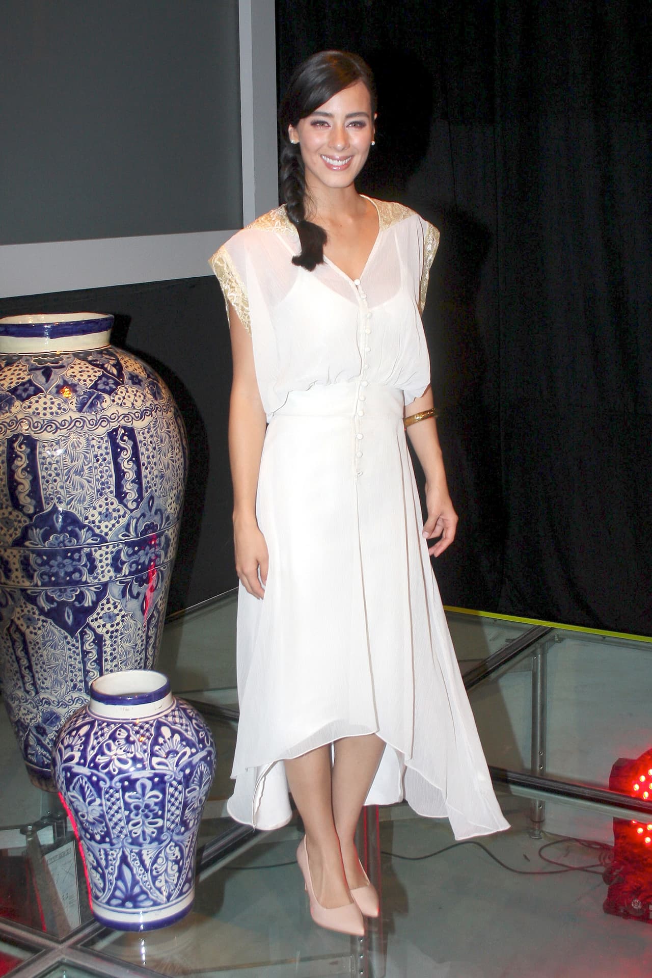 En esta historia 
<b><a href="http://www.univision.com/temas/esmeralda-pimentel">Esmeralda</a></b> se convirtió en 'Lucía Gaxiola', una muchacha que 
<b>sufrió la ausencia de su madre y es criada por su malvada tía</b>, pero su vida cambia cuando conoce el verdadero amor en 'Marcelo' (
<b><a href="http://www.univision.com/temas/erick-elias">Erick Elías</a></b>).