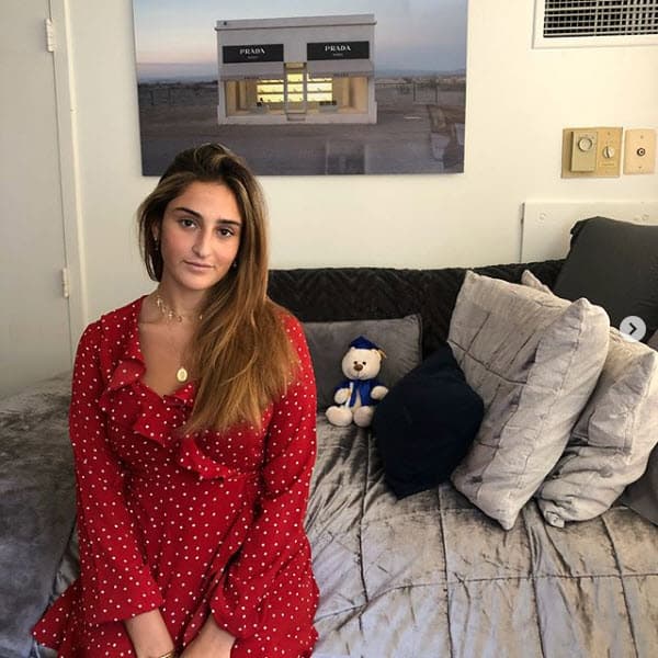 Han pasado tres semanas desde que Mia de Molina se fue a la universidad y para ella no ha sido nada fácil, según contó Raúl en El Gordo y La Flaca, pues extraña a sus padres, amigos y su casa.