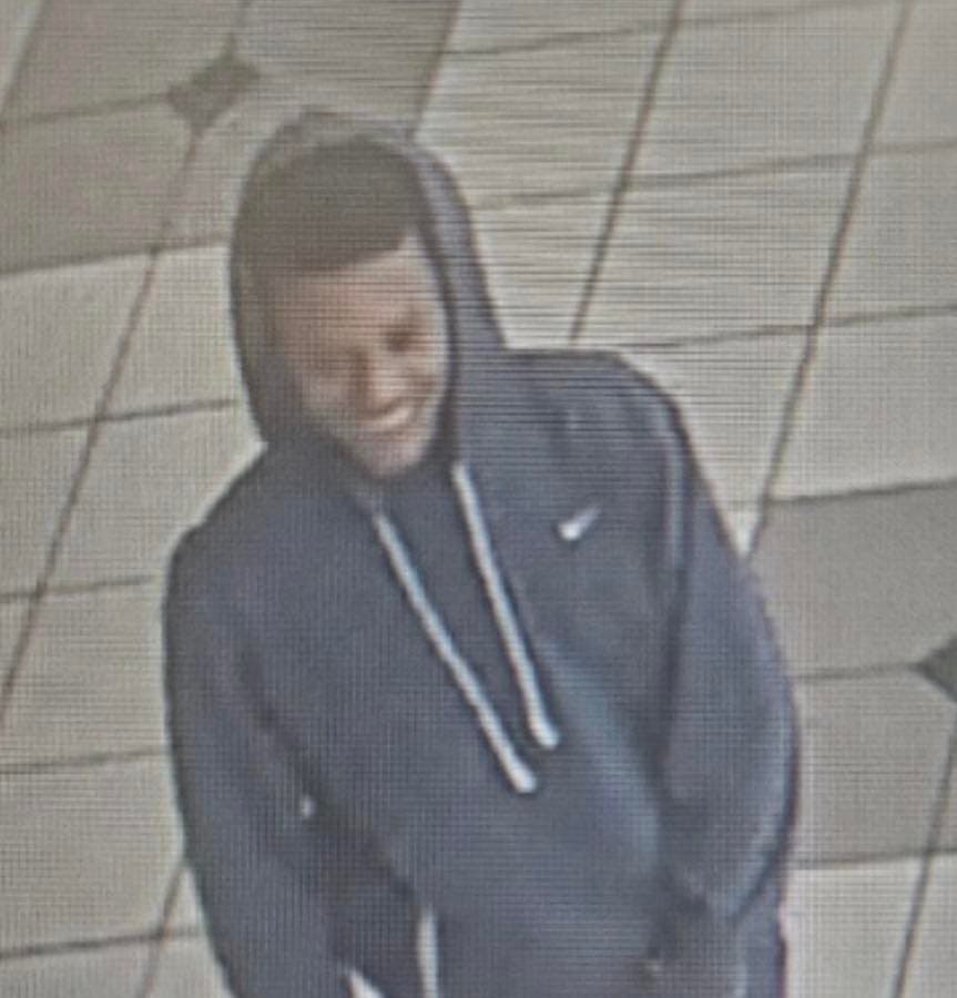 Departamento de Policía de Baton Rouge difunde fotografía de sospechoso