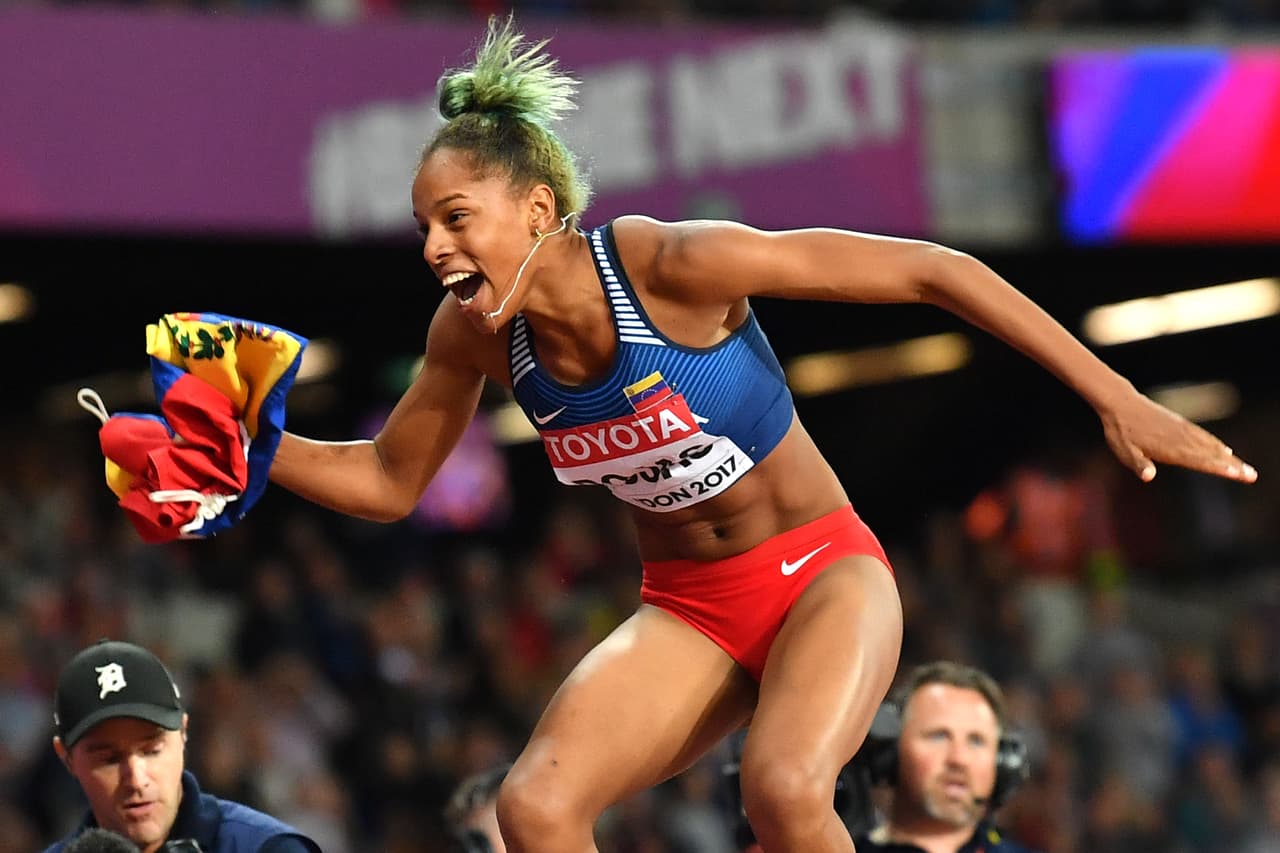 La venezolana Yulimar Rojas obtuvo plata en Río 2016, pero fue en 2017 donde estalló como la mejor del salto triple mundial y se confirmó como una reina mundial del atletismo con su belleza y talento.