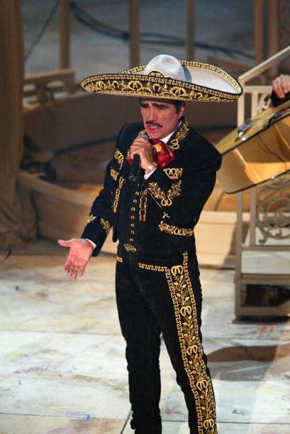 En 2002 Vicente Fernández nos dio una dosis de buena música mexicana. El cantante fue reconocido como la Persona del Año.