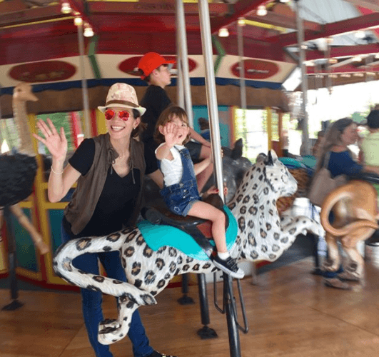 A través de sus redes sociales, Cristy Bernal compartió algunas fotos de la visita que hizo al zoológico con su pequeña Michelle Tacher.