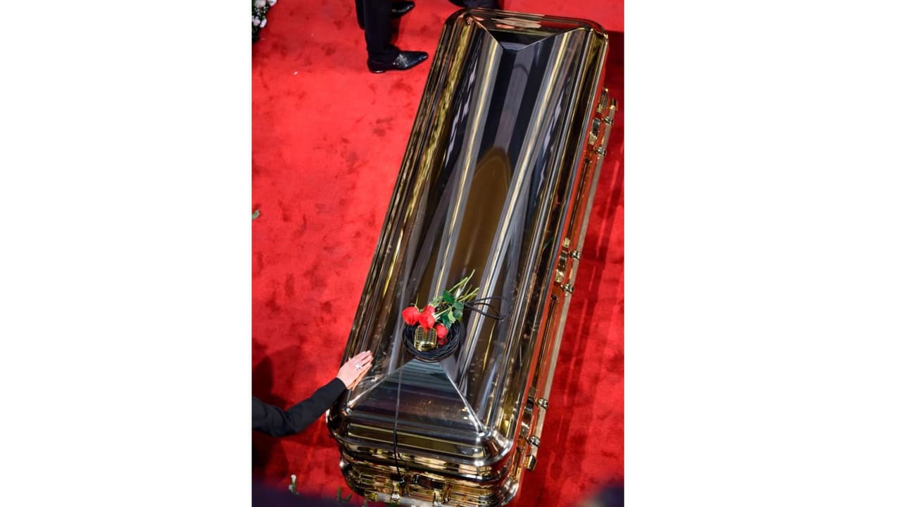 Este fue el ataúd que se viralizó en Twitter