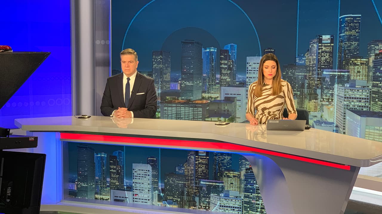 Cuenta con una tecnología de punta para presentar los noticieros con la información del acontecer local de 
<a href="https://www.univision.com/local/houston-kxln/houston-sylvester-turner-crimen-plan">Houston</a> y su zona metropolitana.