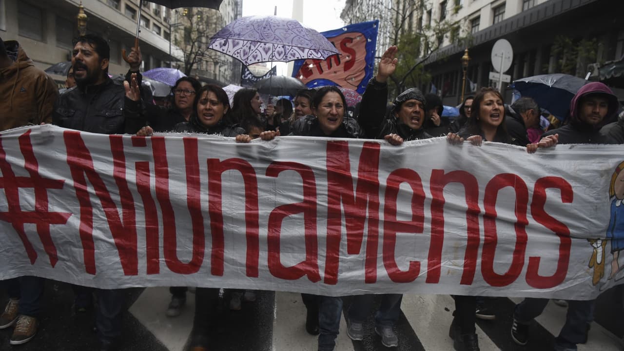 Cientos de mexicanas también gritaron #NiUnaMenos con su propio dolor a cuestas
