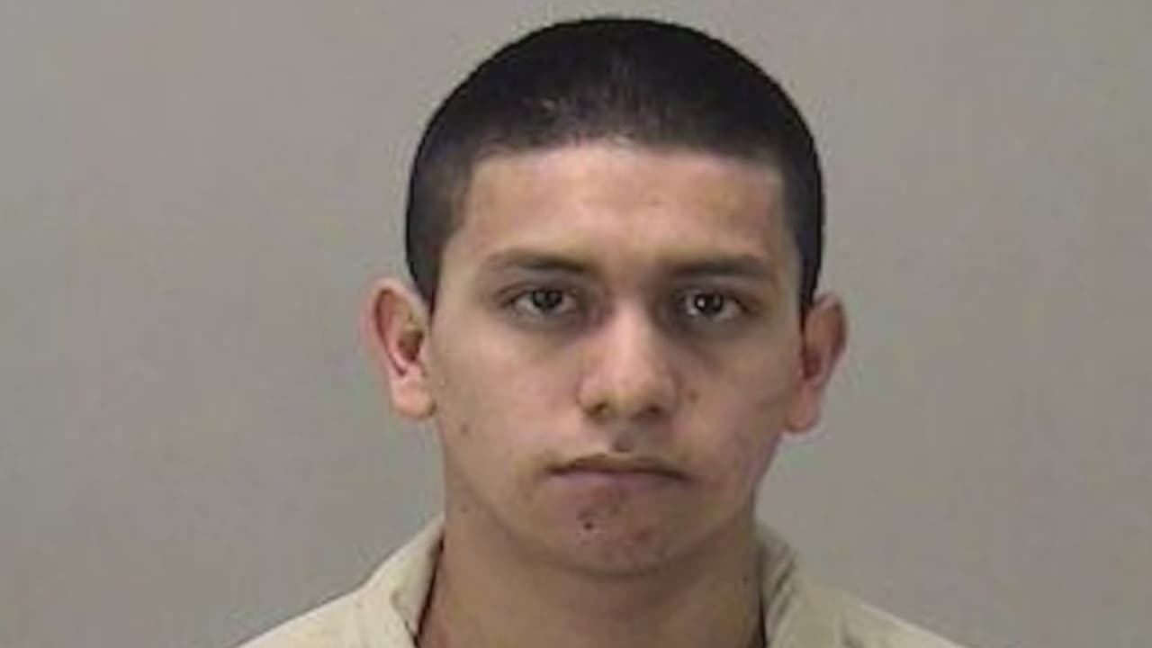 Mujer hispana fue asesinada por su expareja en su hogar, en Dallas