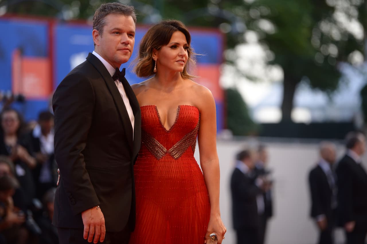 Matt y Luciana se casaron en 2005 y tuvieron tres hijos. En 2015, los rumores de una supuesta separación que involucraba 140 millones de dólares comenzaron a surgir, sin embargo el amor de la pareja y el tiempo se han encargado de acabar con ellos.