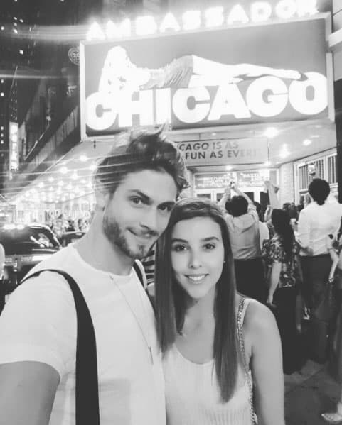 Este cumpleaños número 26 lo celebra más enamorada y feliz que nunca, y es que su protagónico en 'El vuelo de la Victoria' la tiene más que ocupada en los foros de grabación.