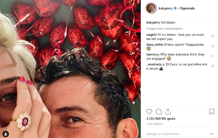 Bloom publicó una foto en 
<a href="https://www.instagram.com/p/Bt5hM9BAq71/" target="_blank">Instagram</a> para anunciar el compromiso con Katy Perry.