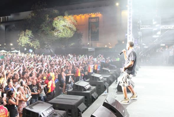 Ludacris rocked the main stage at the Uforia Music Festival, bringing his dirty south style to the west coast!