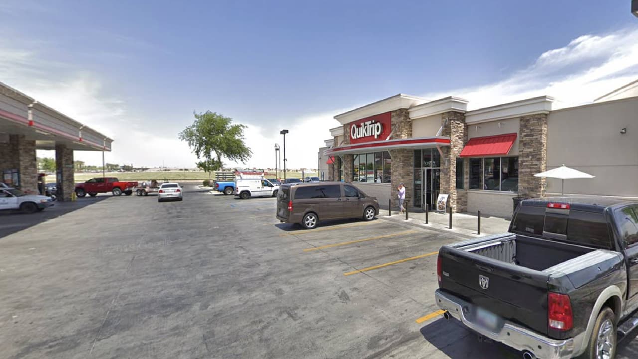 El boleto ganador del ‘Triple Twist’ se vendió en el QuikTrip ubicado en el 
<a href="https://goo.gl/maps/1YMtB7b7DUiymmVk8" target="_blank">575 N. Estrella Pkwy en Goodyear</a>,Arizona.