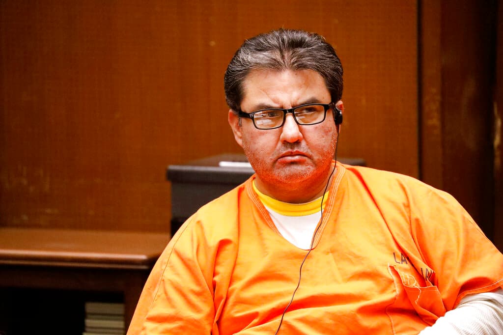 Naasón Joaquín García y miembros de su familia son acusados de conspiración con fines de extorsión, tráfico sexual y explotación de menores