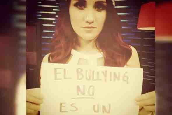 Otra más de la cantante Dulce María. Foto tomada de Twitter.