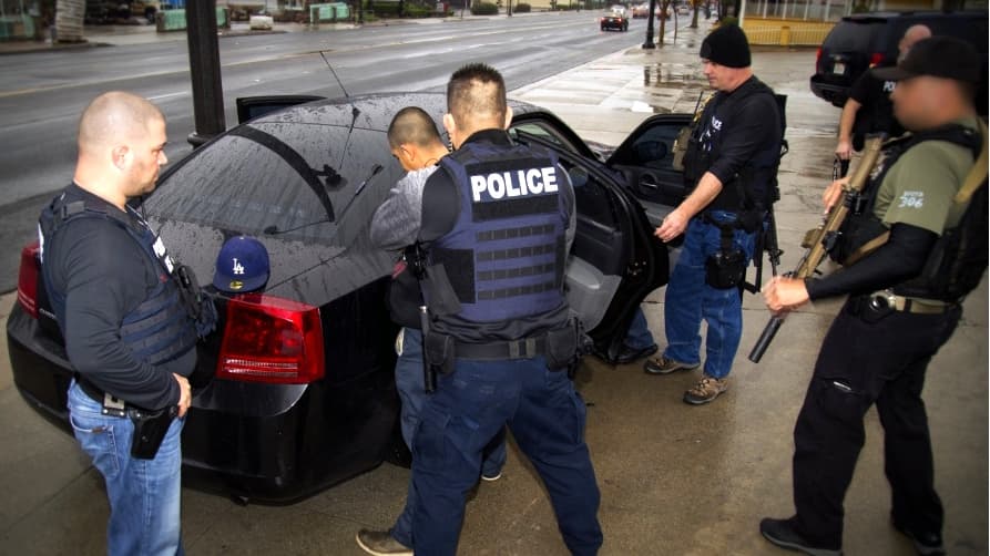 El primer gran operativo de ICE con Trump en California, lejos del récord de Obama