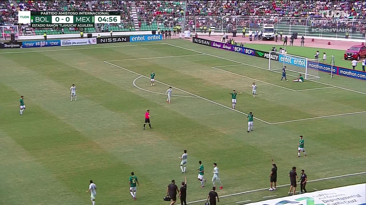 ¡TIRO ATAJADO! disparo por Carlos Rodríguez.