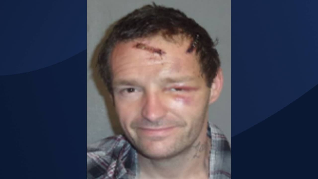 Gary Tennyson de 39 años. Está acusado de posesión de drogas peligrosas. 
<br>