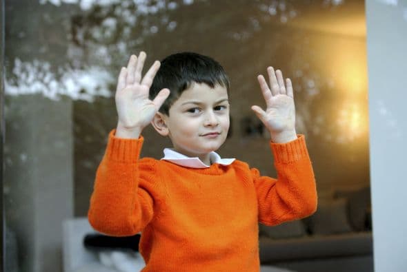 Es posible que esta primavera traiga muchos días lluviosos o simplemente quieras que tus hijos la pasen muy bien dentro de casa, para eso te presentamos estas divertidas actividades que seguro harán días inolvidables.