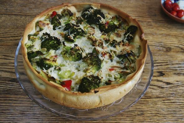 Por Irina Kenigsberg. Hace unos días fui a comer a la casa de mi amiga Martina, que había cocinado una fantástica tarta de brócoli, cebolla y maíz. Cuando le pregunté cómo había conseguido vegetales tan frescos y sabrosos me reveló su secreto: el brócoli era congelado y el maíz enlatado.