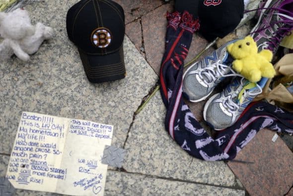 El jefe de Policía de la localidad de Watertown, Edward Deveau, dijo el sábado en entrevista con la CNN que cree que, pese a las heridas de bala, Tamerlan, de 26 años, murió debido a que su hermano menor le pasó por encima con un coche que uso en su huida.