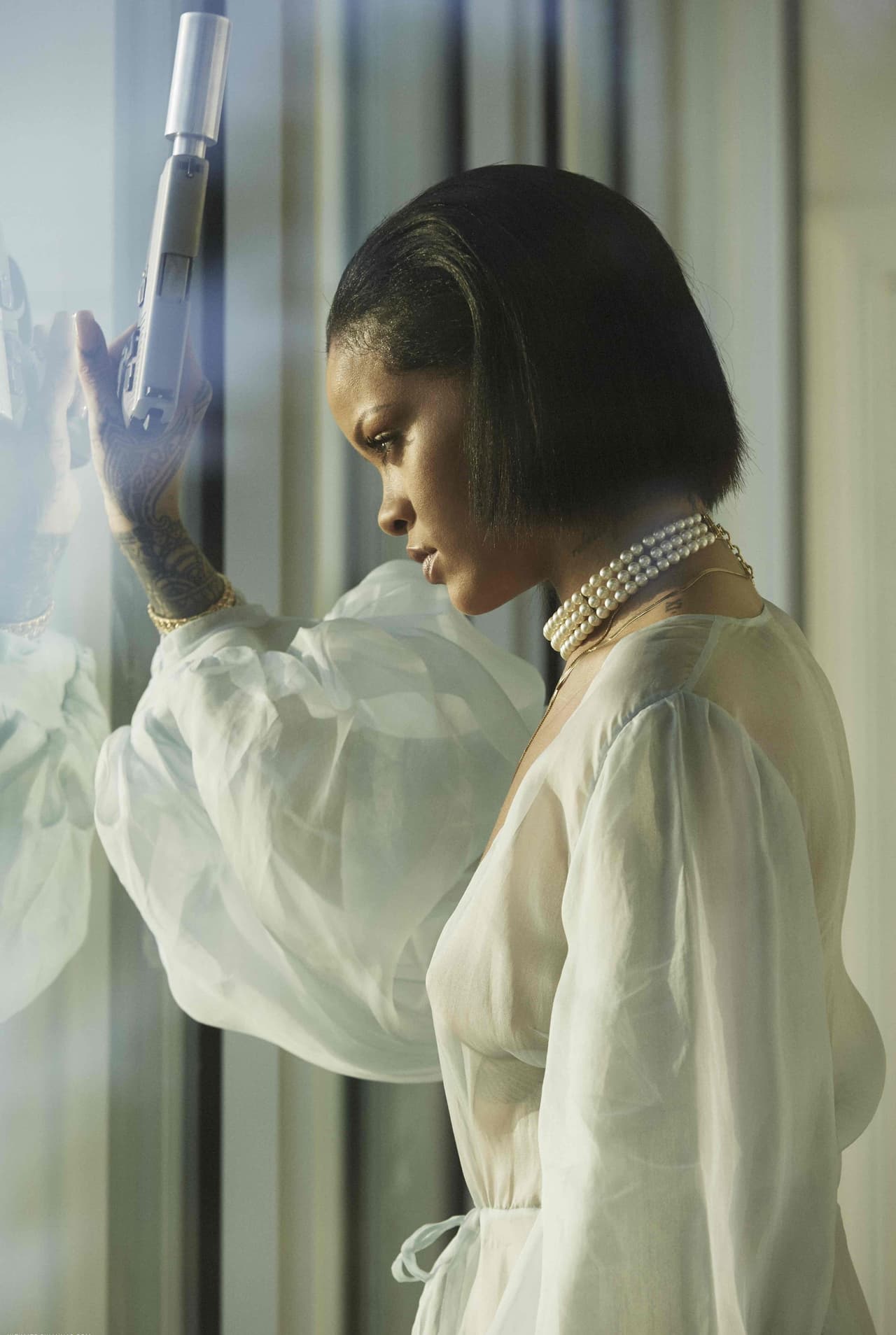 A pcoo tiempo de su estreno ya ha acumulado más de 12 millones de visitas en la plataforma de videos YouTube.