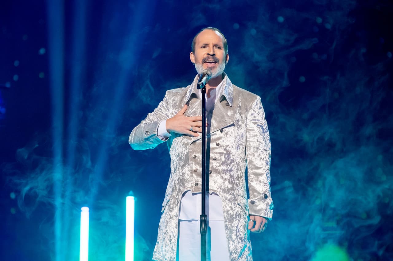 Paulo Rojas, imitador de Miguel Bosé, también impactó por su parecido con el español.