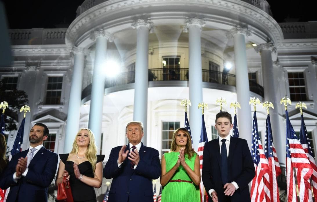 En una convención dominada por la familia, nadie describió a un Trump padre, esposo, suegro u hogareño