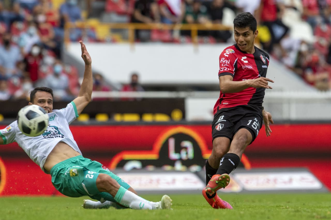 Diego Barbosa puso el 2-0 al 60'.