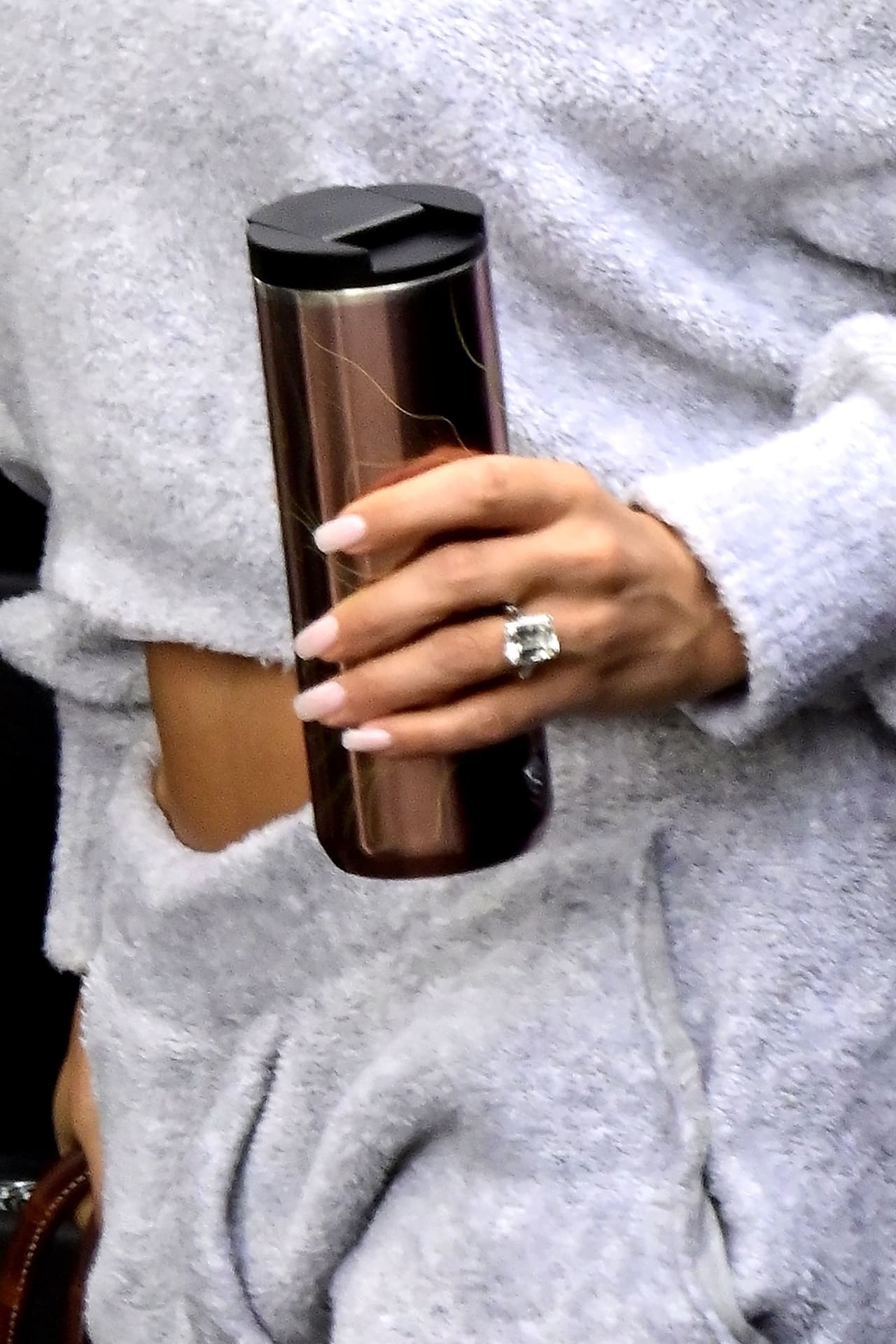 Los vasos se han convertido en el accesorio favorito de JLo a la hora de ir al gimnasio.