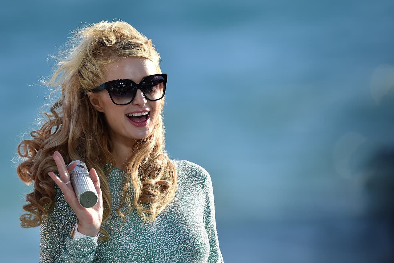 Paris Hilton tiene la misma puntuación de inteligencia que Schwarzenegger: por eso no sorprende que sea empresaria, actriz, modelo, autora, diseñadora y cantante.