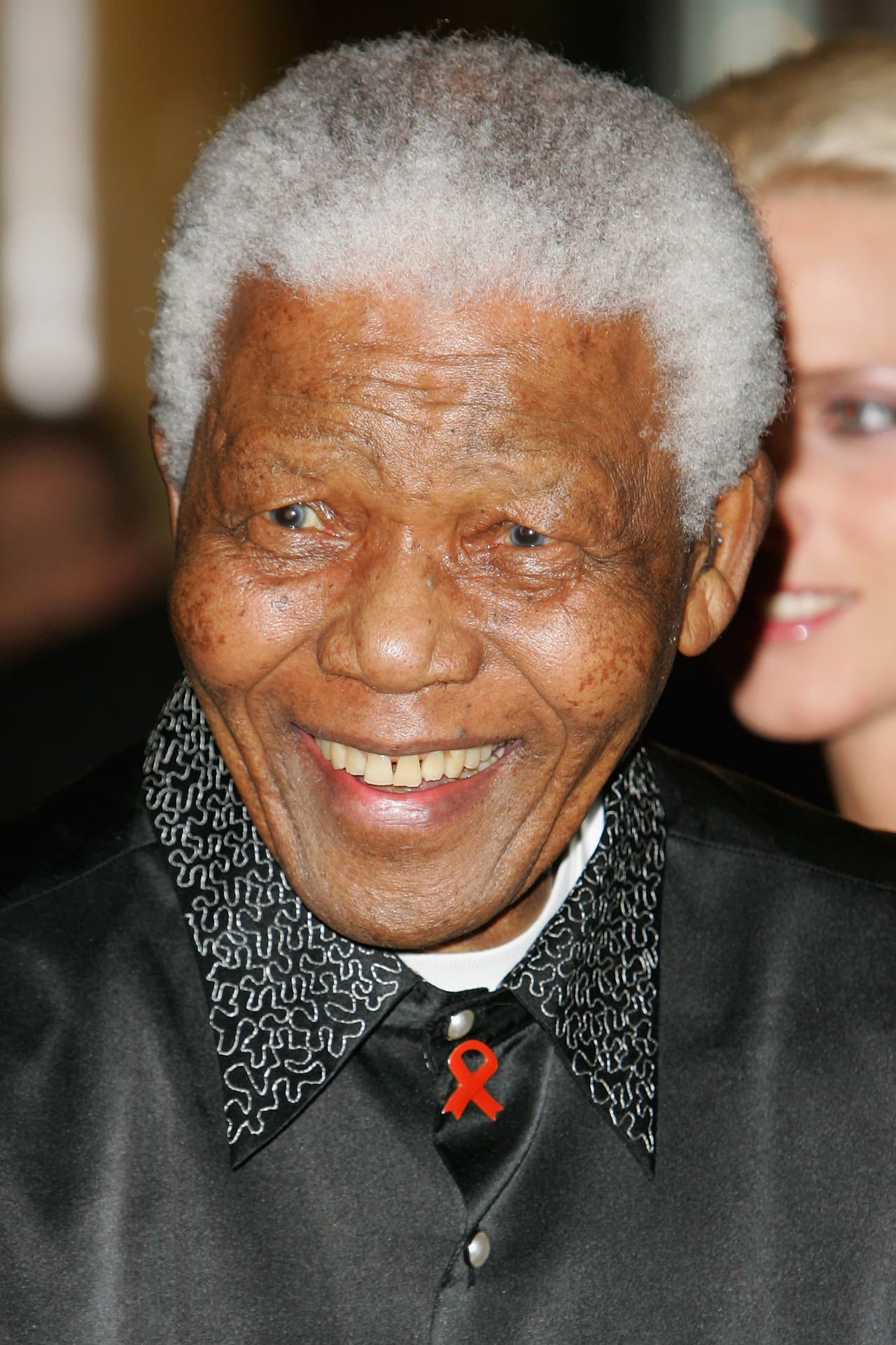 El político y filántropo que fue presidente de Sudáfrica de 1994 a 1999 usó su inteligencia para reconciliar y resolver conflictos internacionales.