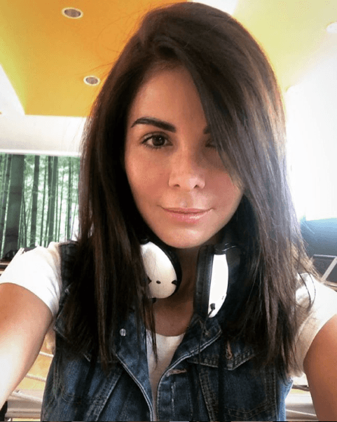 "Yo estoy yendo a terapia, porque yo no quiero en un futuro estar cargando con estas secuelas del miedo, 
<b>quiero quitarme el miedo de encima"</b>, dijo la actriz al show mexicano 'Venga la alegría'.